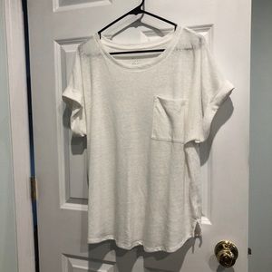 Plain white t-shirt short sleeve